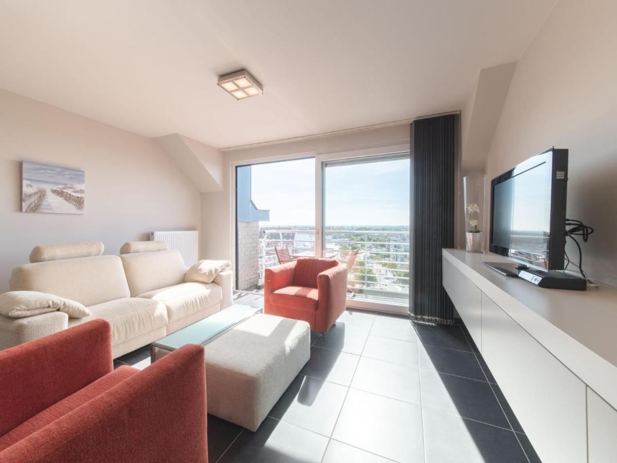 Apartment Skyview With Parking By Interhome Blankenberge Bagian luar foto